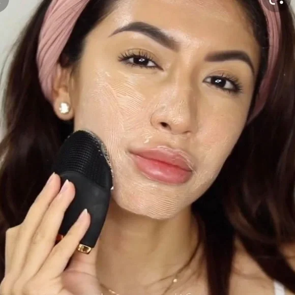 Luce Beauty 180 Facial Cleansing Anti Aging Device Tool